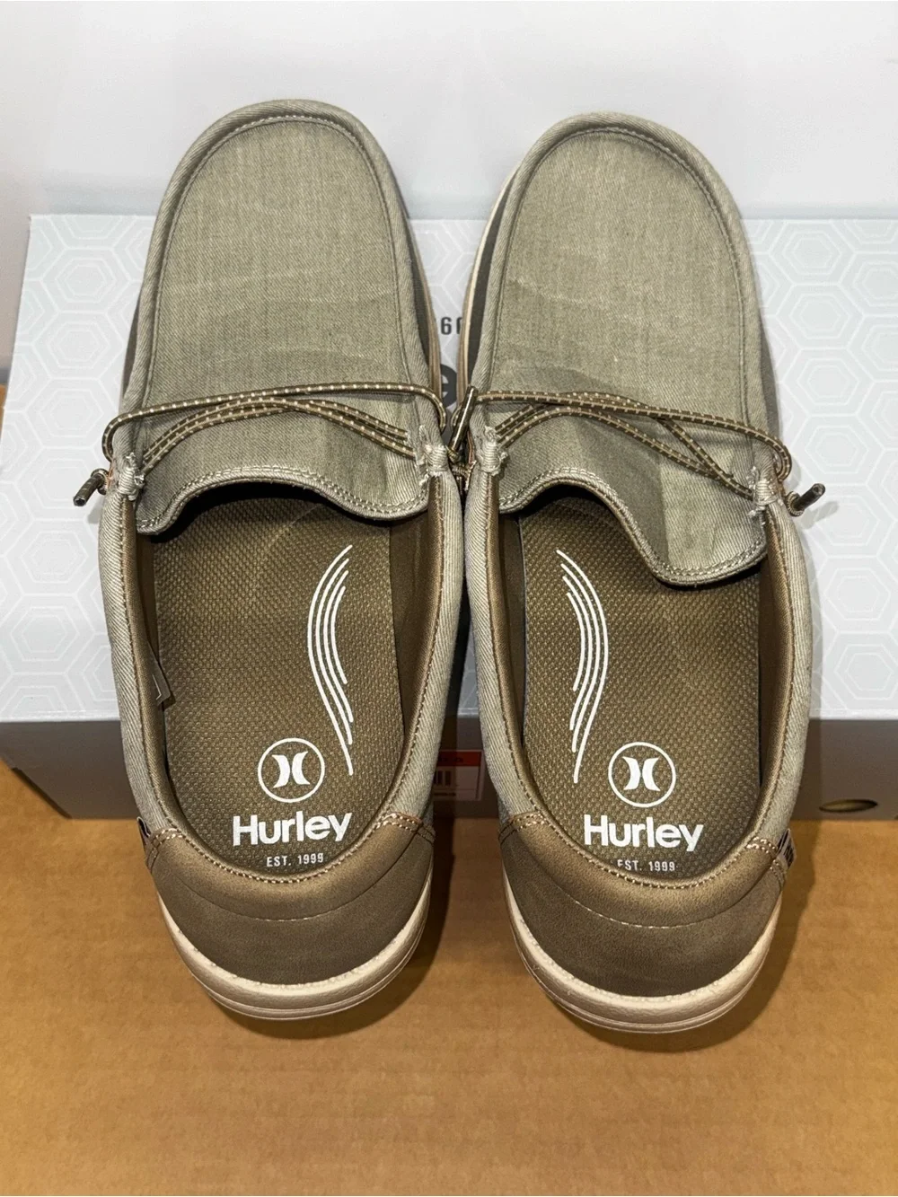 Hurley Nesota Men's Tan Moccasin Shoes 10.5 M Memory Foam Water Repellent